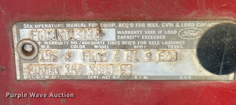 image for item NH9015 1968 Ford 600 dump flatbed truck