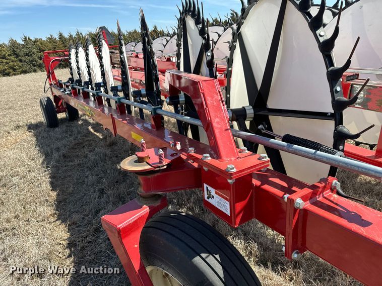 image for item NH9054 H&S  HC7116  hay rake