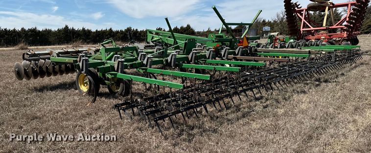 image for item NH9055 John Deere  726 mulch finisher