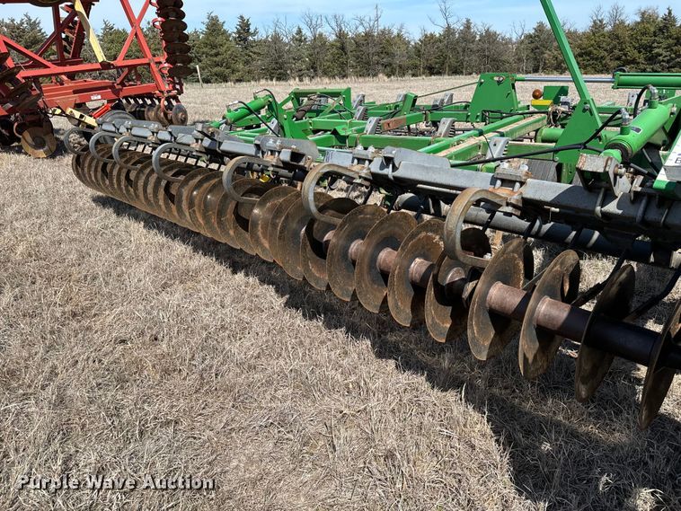 image for item NH9055 John Deere  726 mulch finisher