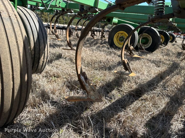 image for item NH9055 John Deere  726 mulch finisher