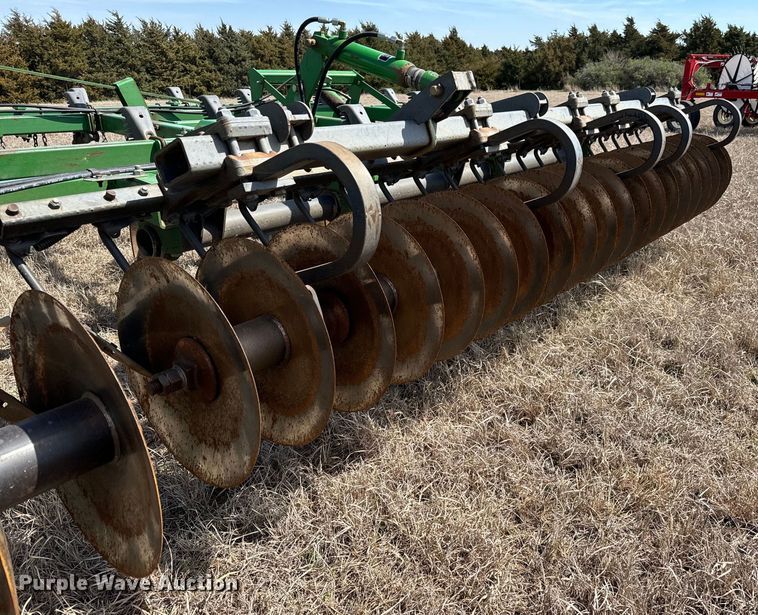 image for item NH9055 John Deere  726 mulch finisher