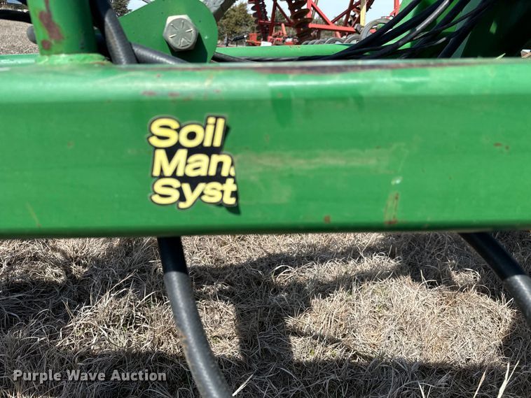 image for item NH9055 John Deere  726 mulch finisher