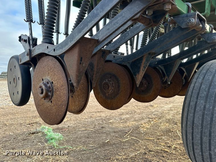 image for item NJ9484 Great Plains 3875860131 grain drill