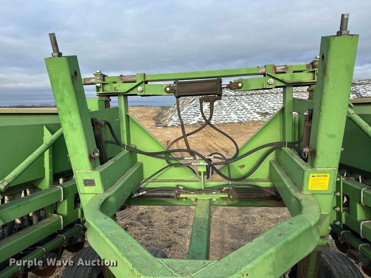 image for item NJ9484 Great Plains 3875860131 grain drill