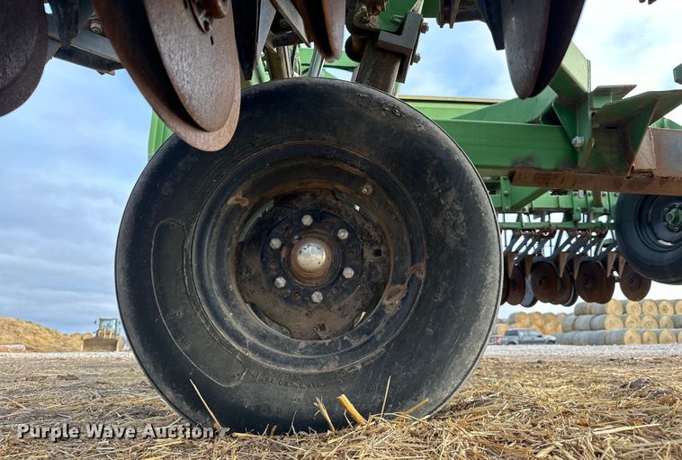 image for item NJ9484 Great Plains 3875860131 grain drill