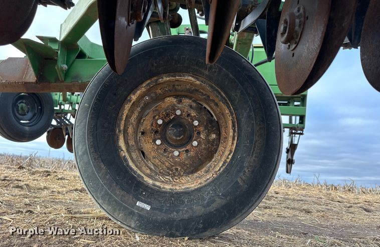 image for item NJ9484 Great Plains 3875860131 grain drill