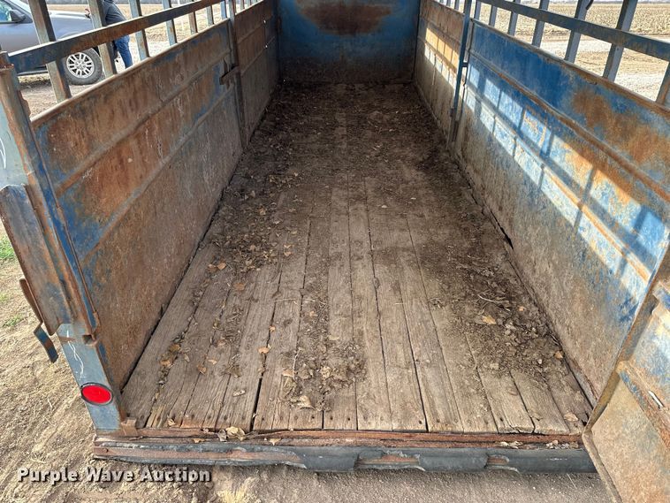 image for item NJ9485 1994 Blair 20X80GN livestock trailer