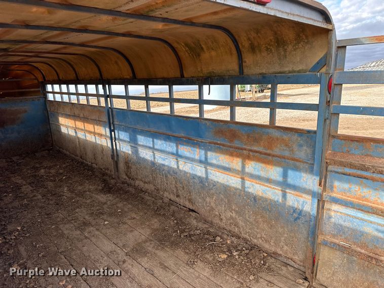 image for item NJ9485 1994 Blair 20X80GN livestock trailer