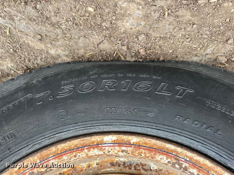 image for item NJ9485 1994 Blair 20X80GN livestock trailer