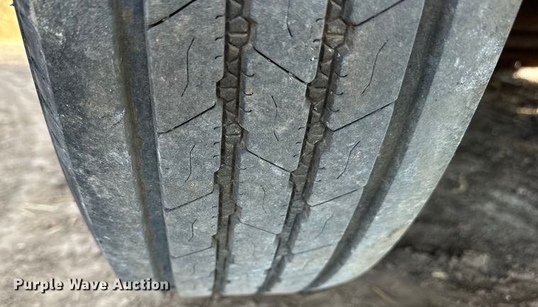 image for item NJ9485 1994 Blair 20X80GN livestock trailer