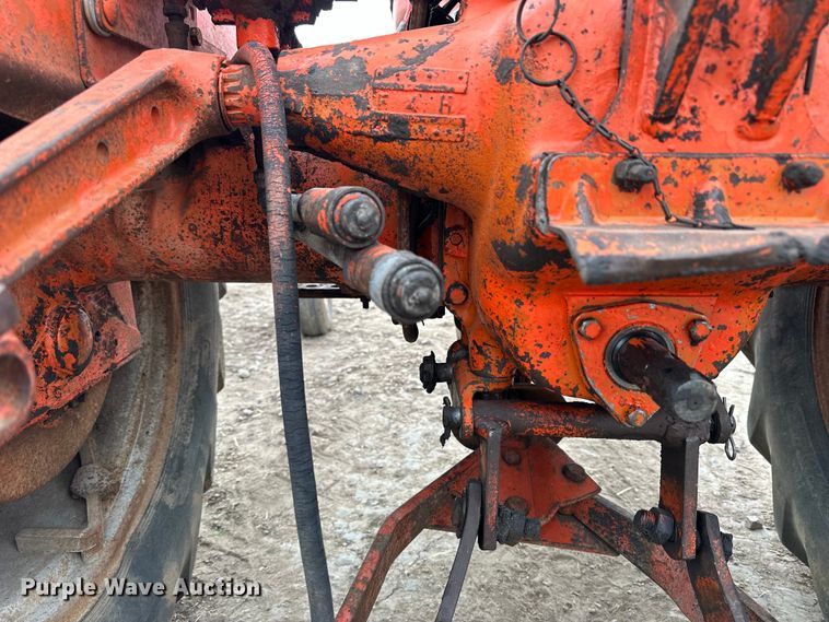 image for item NJ9486 1957 Allis-Chalmers  D14 tractor