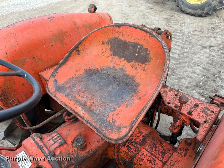 image for item NJ9486 1957 Allis-Chalmers  D14 tractor