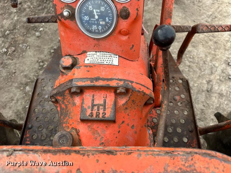 image for item NJ9486 1957 Allis-Chalmers  D14 tractor
