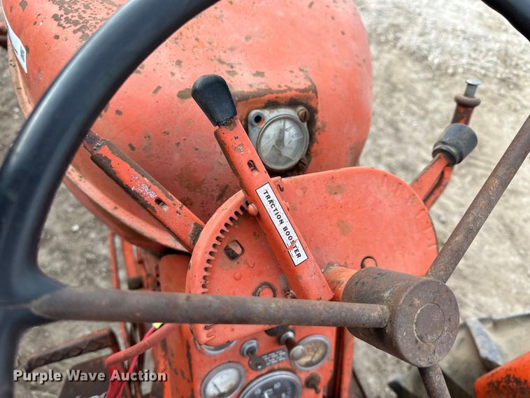 image for item NJ9486 1957 Allis-Chalmers  D14 tractor