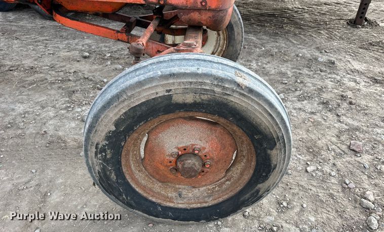 image for item NJ9486 1957 Allis-Chalmers  D14 tractor