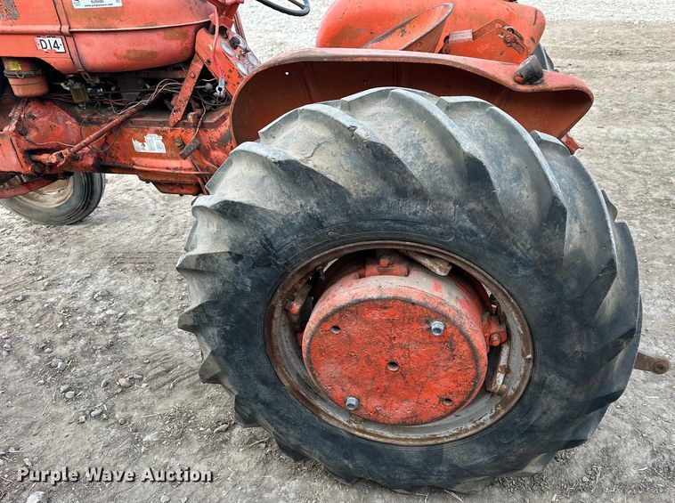 image for item NJ9486 1957 Allis-Chalmers  D14 tractor