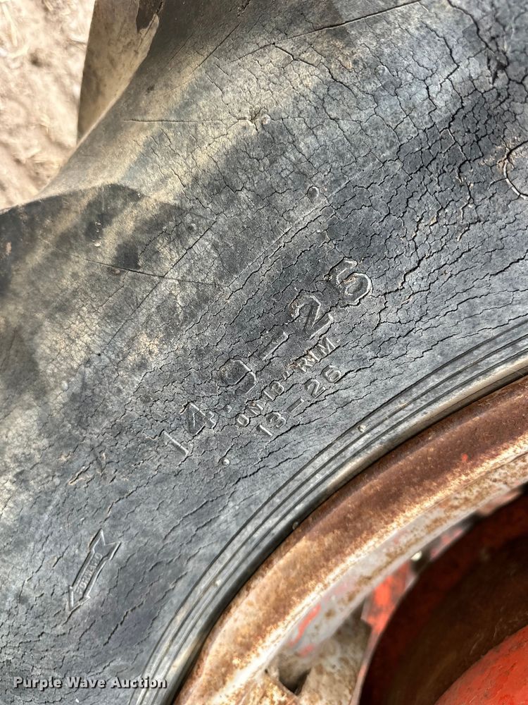 image for item NJ9486 1957 Allis-Chalmers  D14 tractor