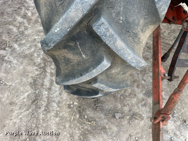 image for item NJ9486 1957 Allis-Chalmers  D14 tractor