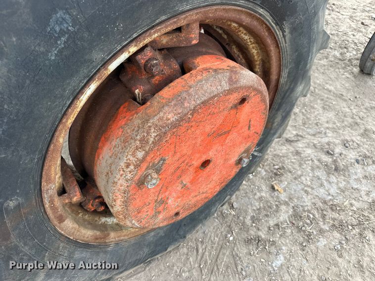 image for item NJ9486 1957 Allis-Chalmers  D14 tractor