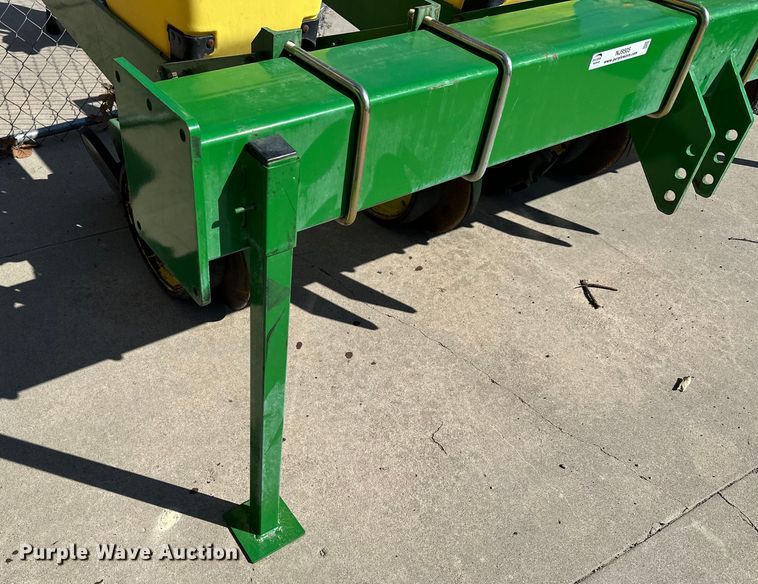 image for item NJ9505 John Deere planter
