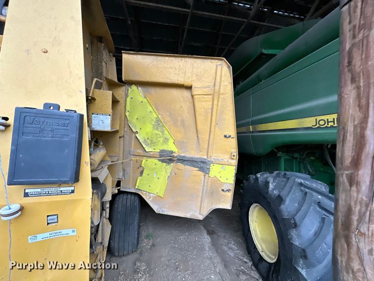 image for item NT9046 Vermeer  605L round baler