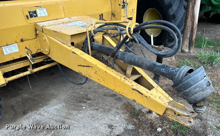 image for item NT9046 Vermeer  605L round baler