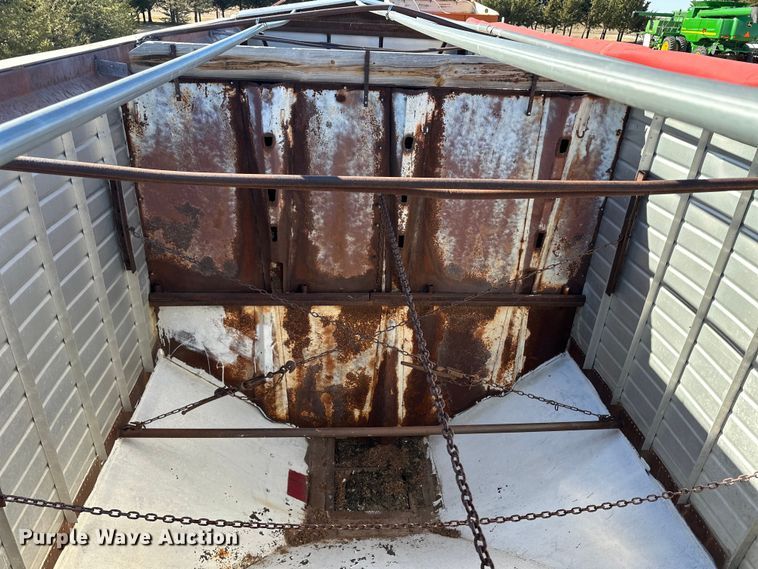 image for item OA9712 1972 Colt F22 grain trailer