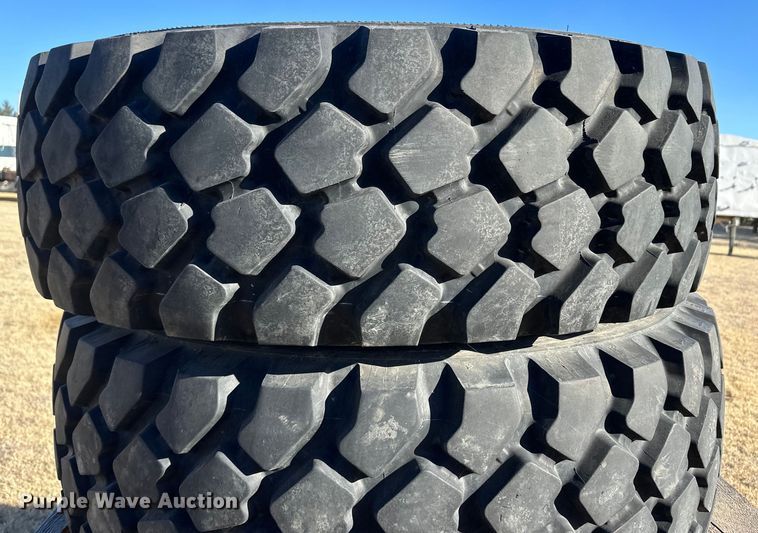 image for item OA9713 (4) 395/85R20 Michelin tires