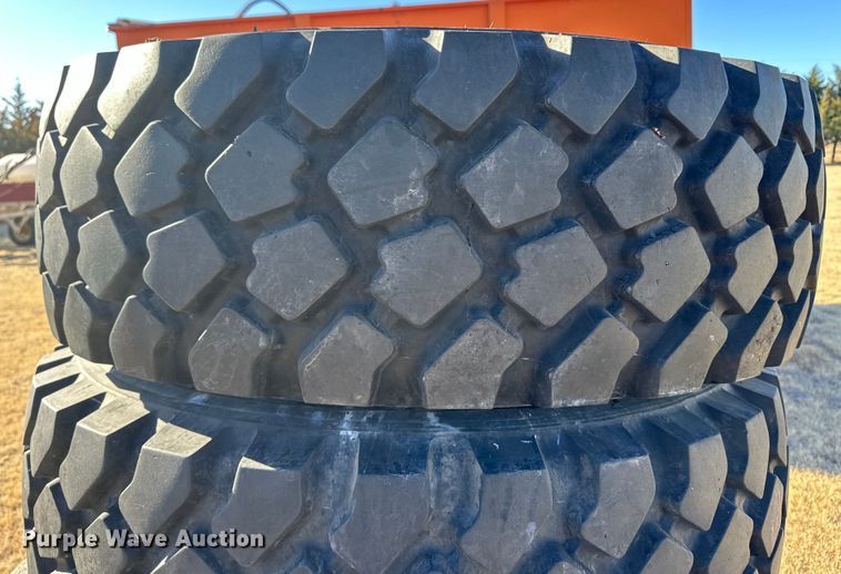 image for item OA9713 (4) 395/85R20 Michelin tires