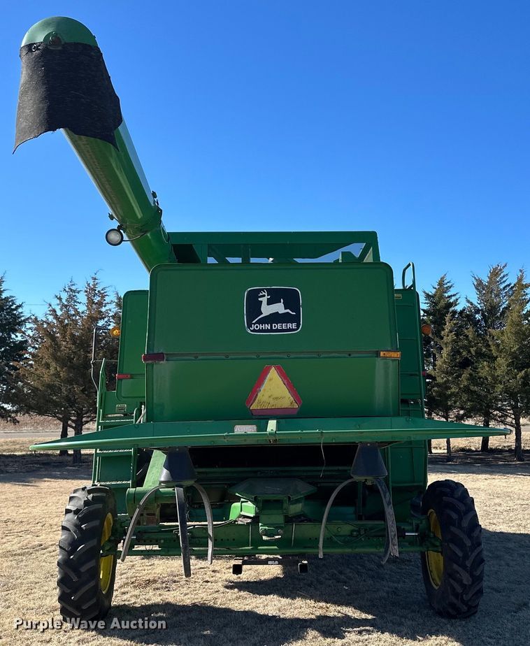 image for item OA9717 1983 John Deere 8820 Turbo combine