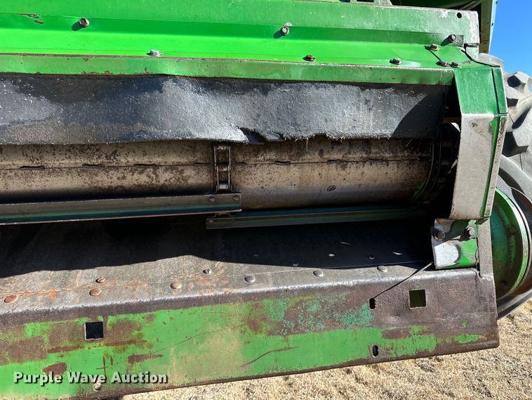 image for item OA9717 1983 John Deere 8820 Turbo combine