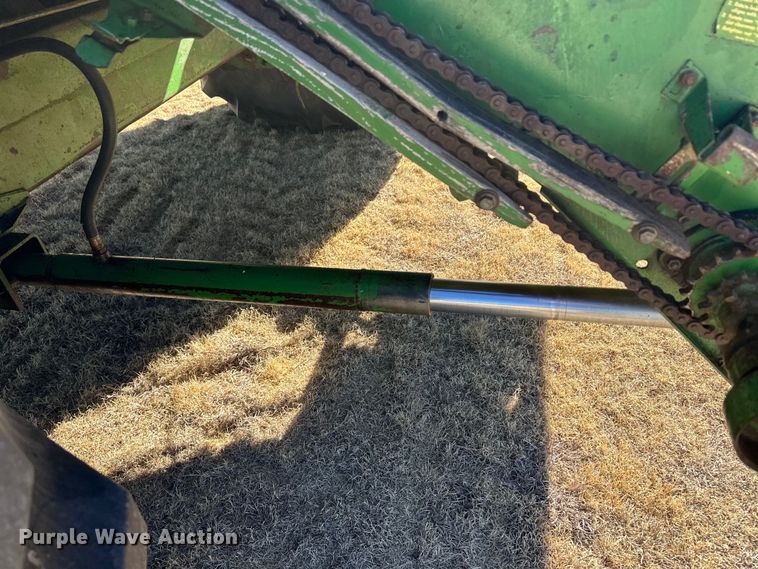 image for item OA9717 1983 John Deere 8820 Turbo combine