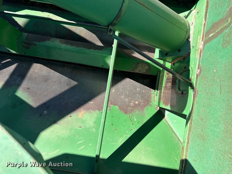 image for item OA9717 1983 John Deere 8820 Turbo combine