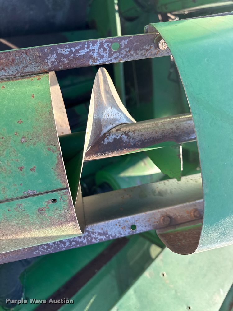 image for item OA9717 1983 John Deere 8820 Turbo combine