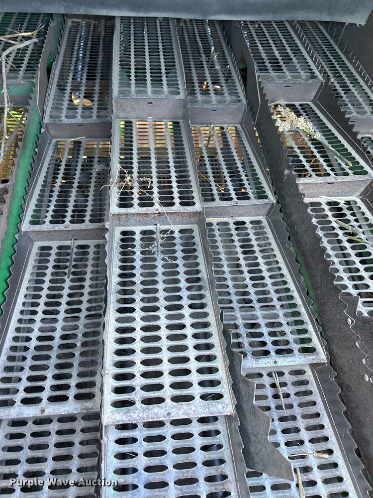 image for item OA9717 1983 John Deere 8820 Turbo combine