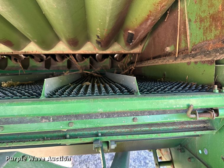 image for item OA9717 1983 John Deere 8820 Turbo combine