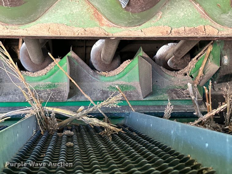 image for item OA9717 1983 John Deere 8820 Turbo combine