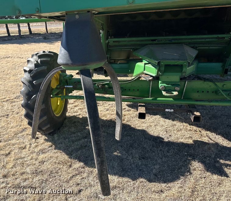 image for item OA9717 1983 John Deere 8820 Turbo combine