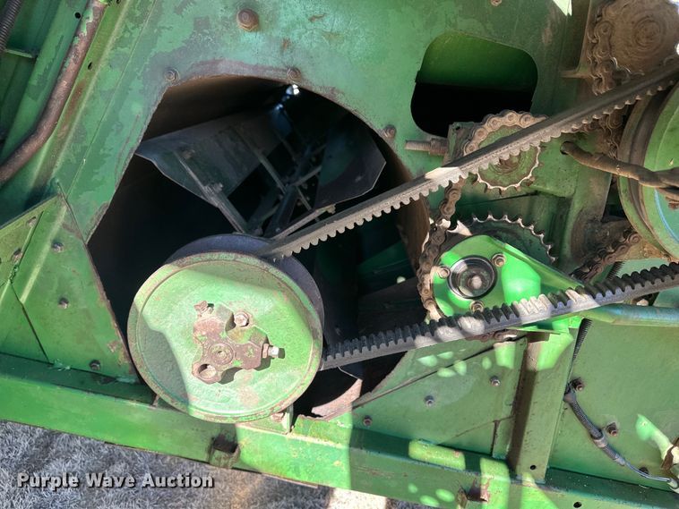 image for item OA9717 1983 John Deere 8820 Turbo combine