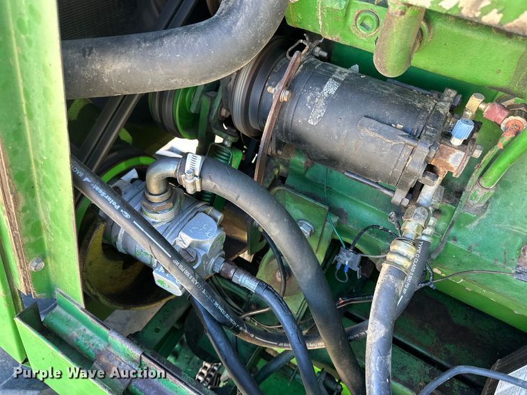 image for item OA9717 1983 John Deere 8820 Turbo combine