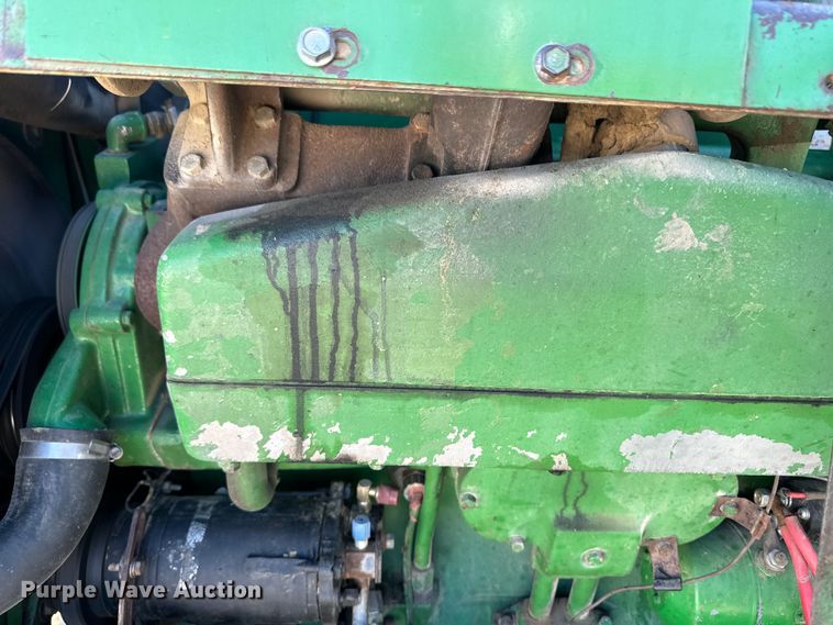 image for item OA9717 1983 John Deere 8820 Turbo combine