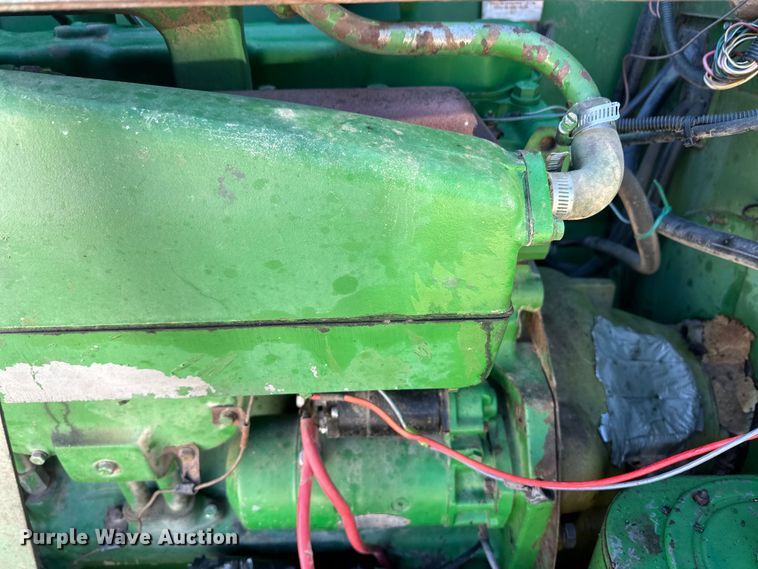 image for item OA9717 1983 John Deere 8820 Turbo combine