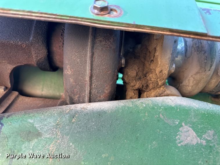 image for item OA9717 1983 John Deere 8820 Turbo combine