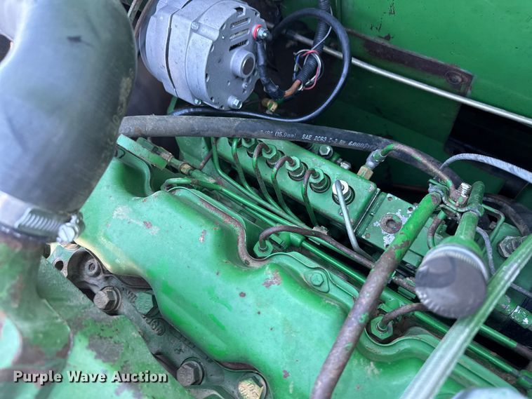 image for item OA9717 1983 John Deere 8820 Turbo combine