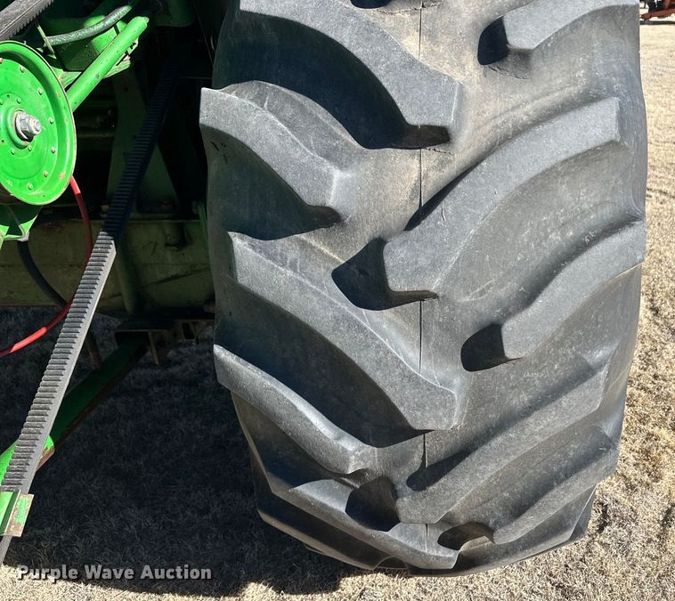 image for item OA9717 1983 John Deere 8820 Turbo combine