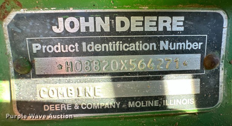 image for item OA9717 1983 John Deere 8820 Turbo combine