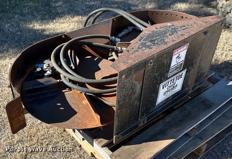 image for item OA9717 1983 John Deere 8820 Turbo combine