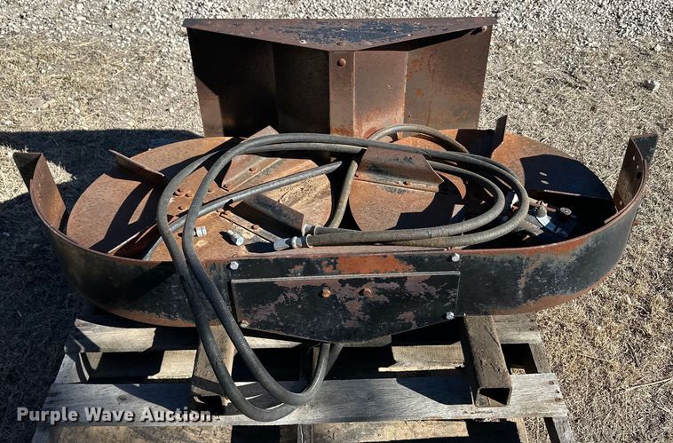 image for item OA9717 1983 John Deere 8820 Turbo combine