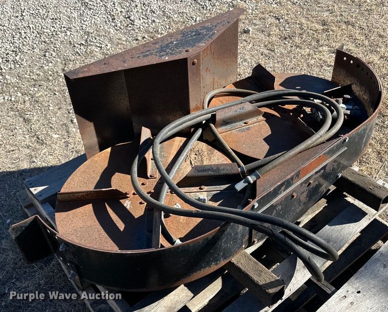 image for item OA9717 1983 John Deere 8820 Turbo combine